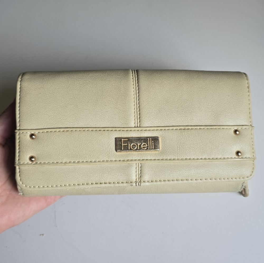 👛 Fiorelli Cream Wallet